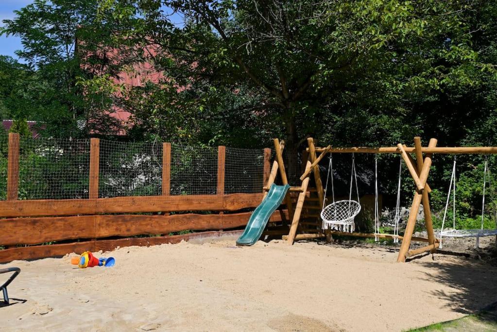 Polana Slowikowa 5 Star- Domek W Gorach Z Jacuzzi, Sauna,Basen,Ogrod Z Lasem, Kominek I Narty Stroza  Dış mekan fotoğraf