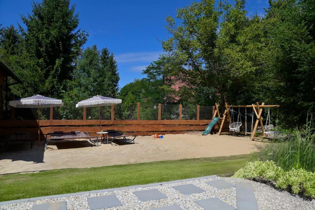 Polana Slowikowa 5 Star- Domek W Gorach Z Jacuzzi, Sauna,Basen,Ogrod Z Lasem, Kominek I Narty Stroza  Dış mekan fotoğraf
